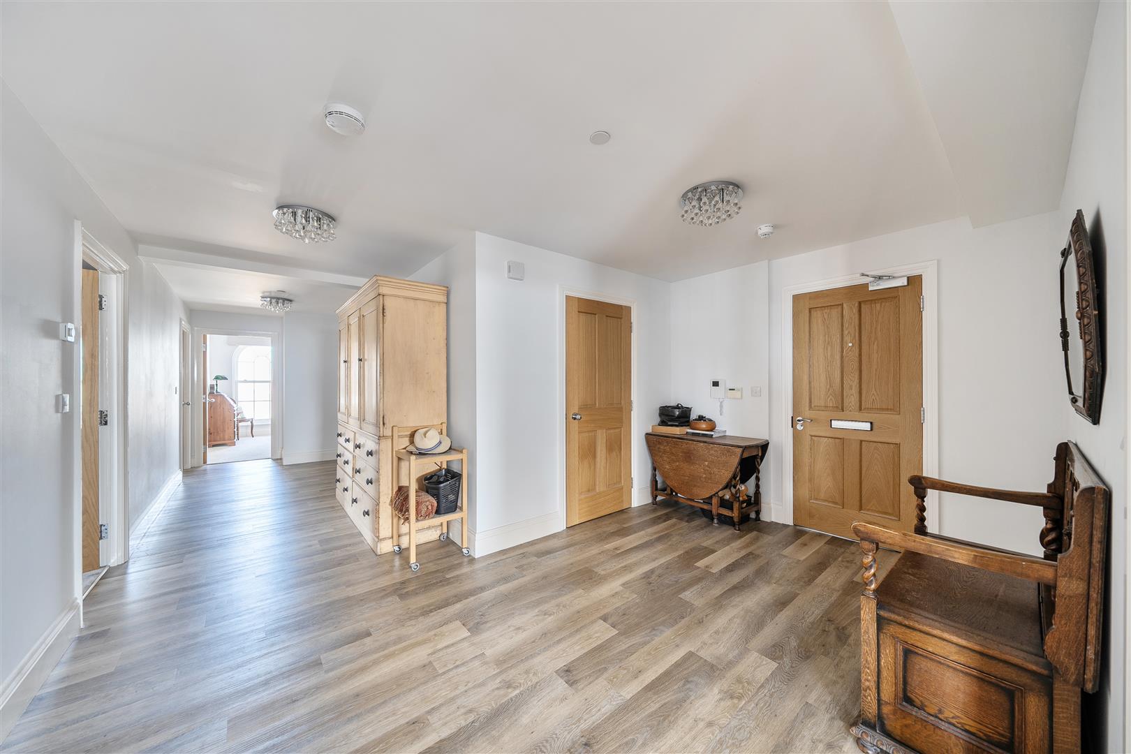 Property Image 3ea8f9c2-2219-48a8-9c2c-169d3e5e29dc