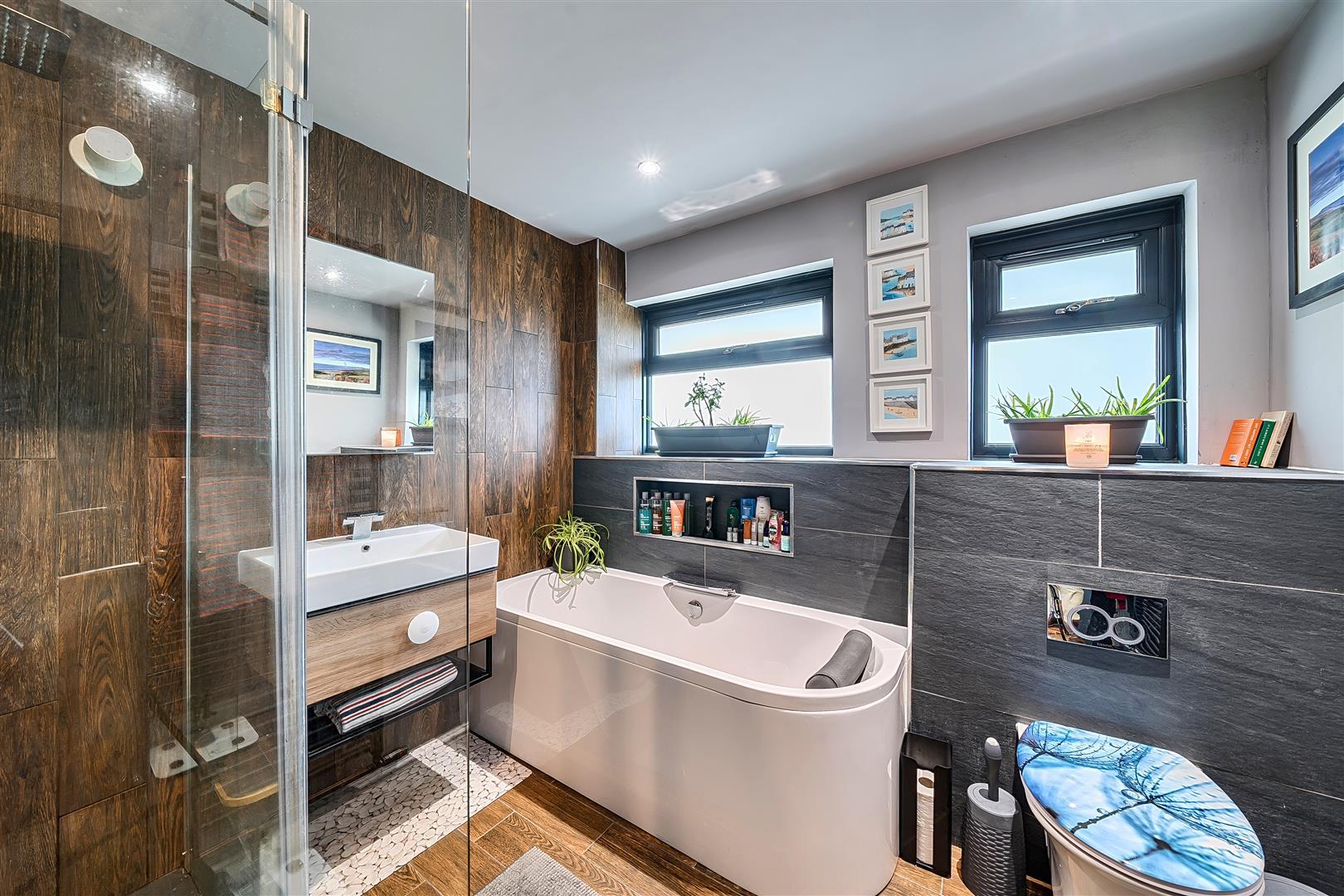 Property Image 3ea9396f-0846-425b-a003-a56ba9b607a6