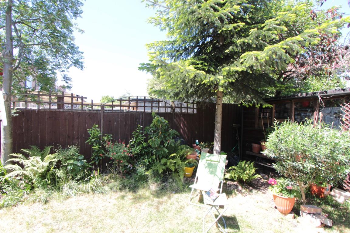 Property Image 3eb733db-bc3e-4aea-9a31-abec32889ef7