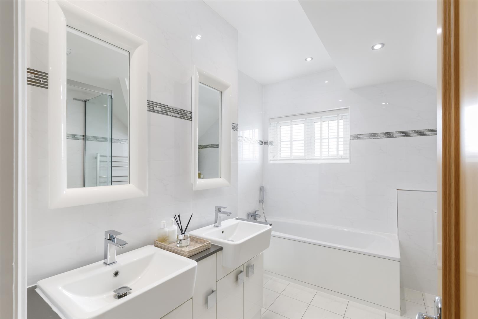 Property Image 3ed75a87-bbdf-43dd-9924-d027fc776ae6