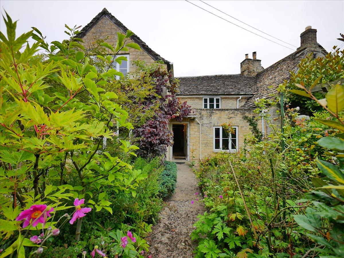 Property Image 3ee59b98-a48b-4e33-8843-b4f01d3a06c7