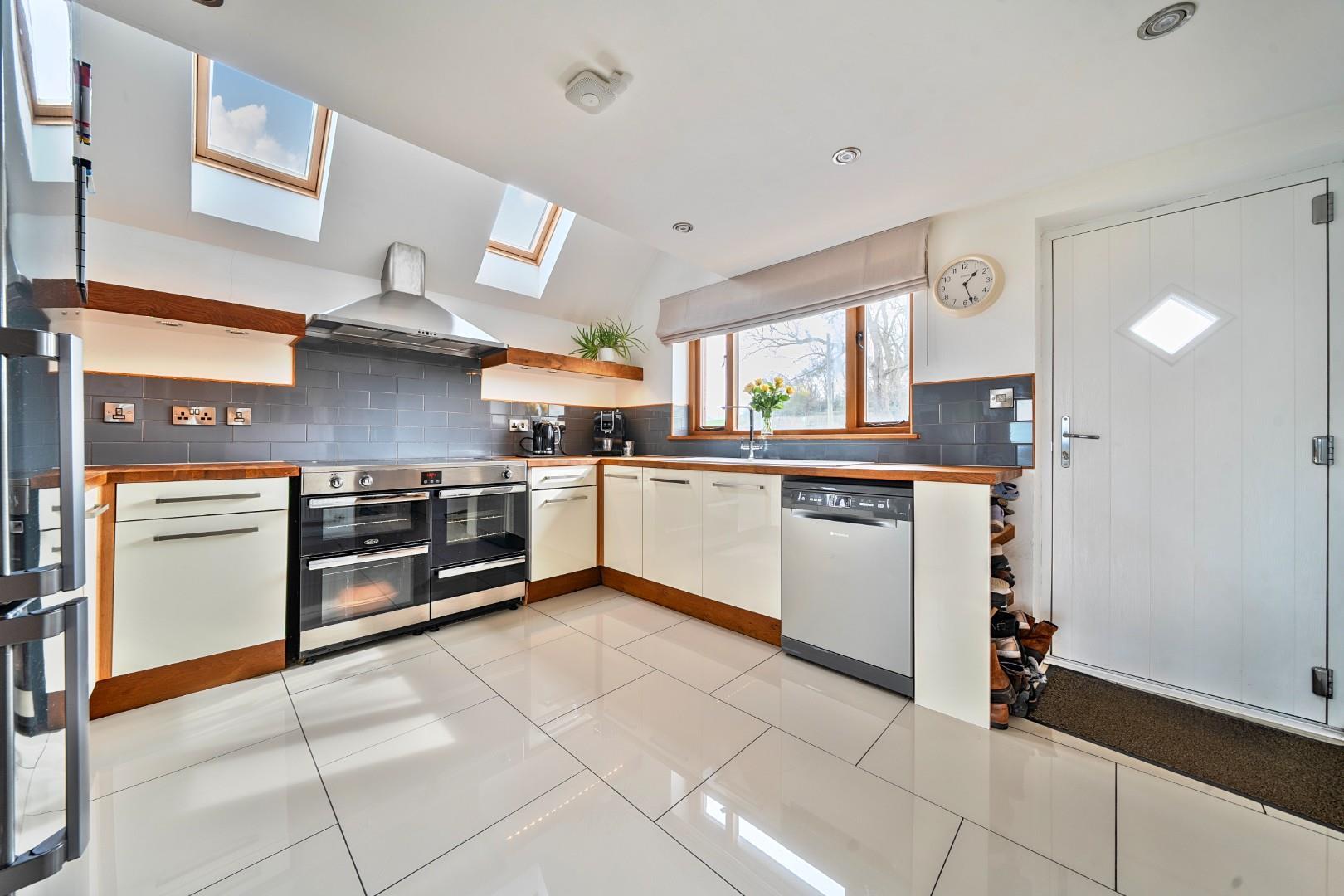 Property Image 3ef17136-8f26-4dec-a054-c75dcd9db73a
