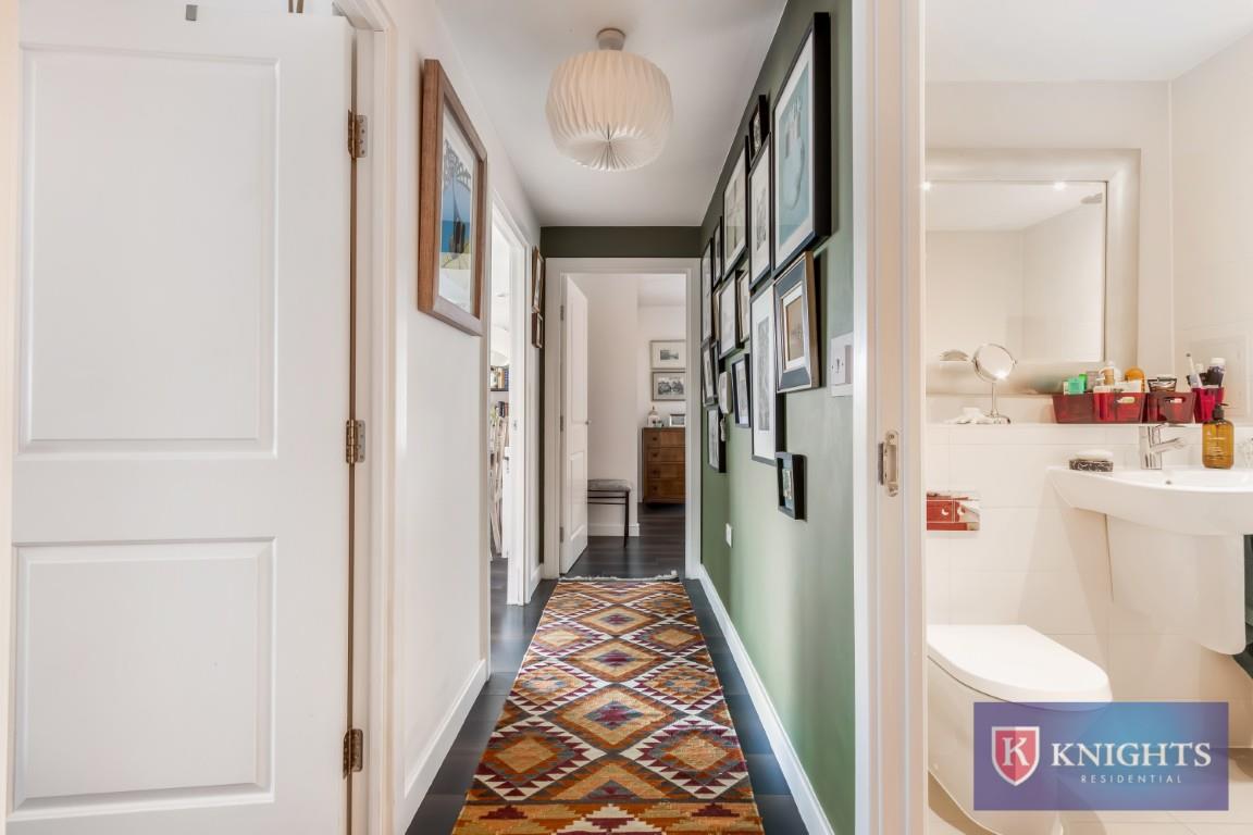 Property Image 3ef52ea6-b77a-48d3-aff4-f6186294b618