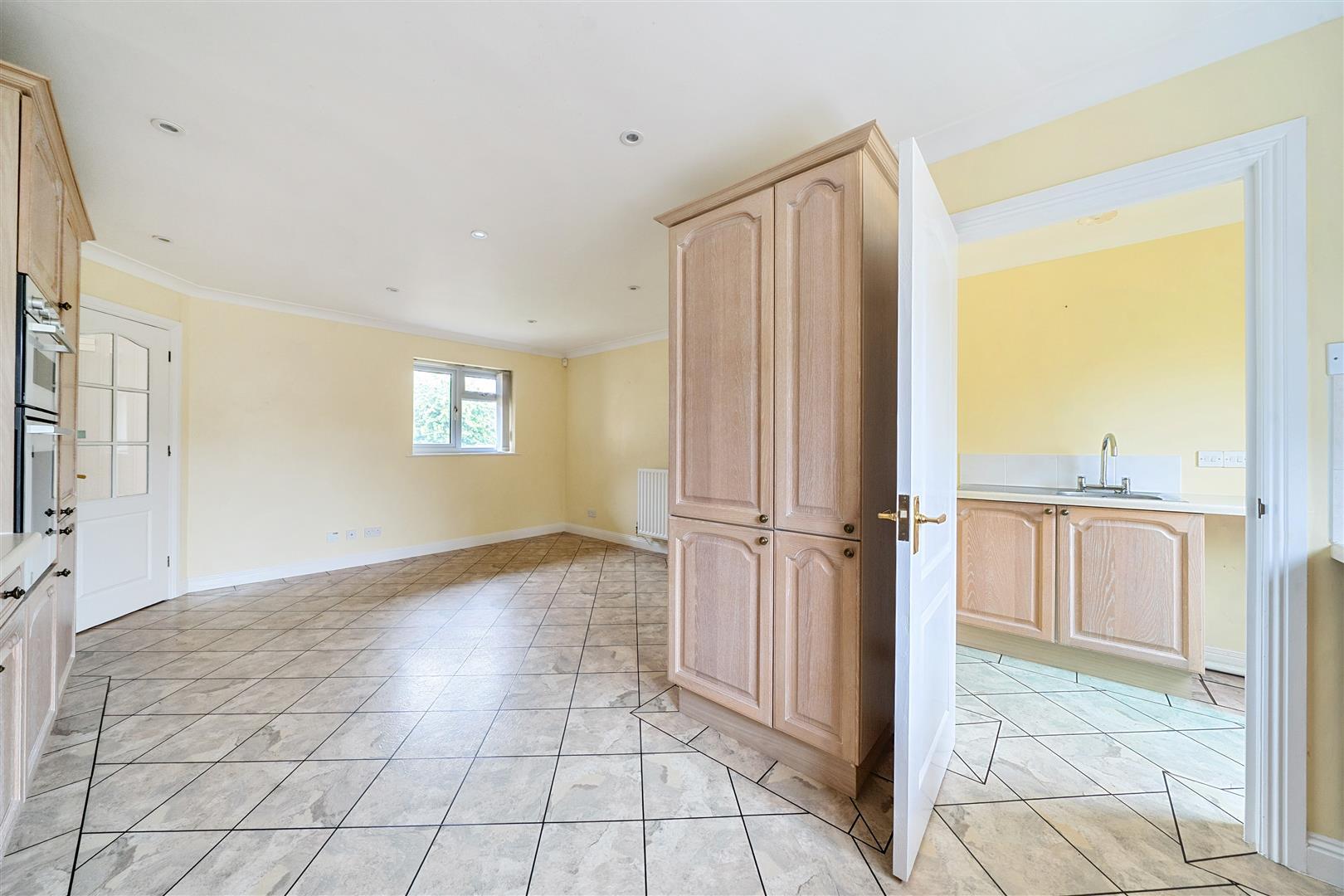 Property Image 3efaca90-4e1b-4dc4-9875-445afc4c06a3
