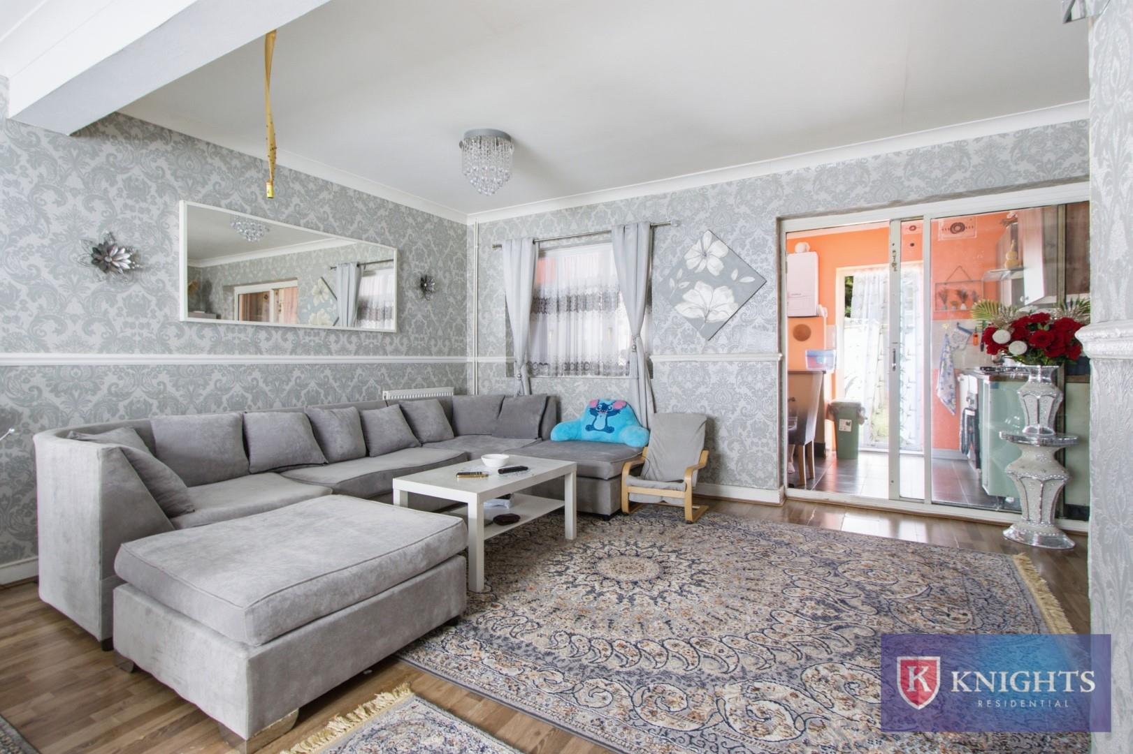 Property Image 3f0d47df-5a69-4c94-8625-f59b2db992ac