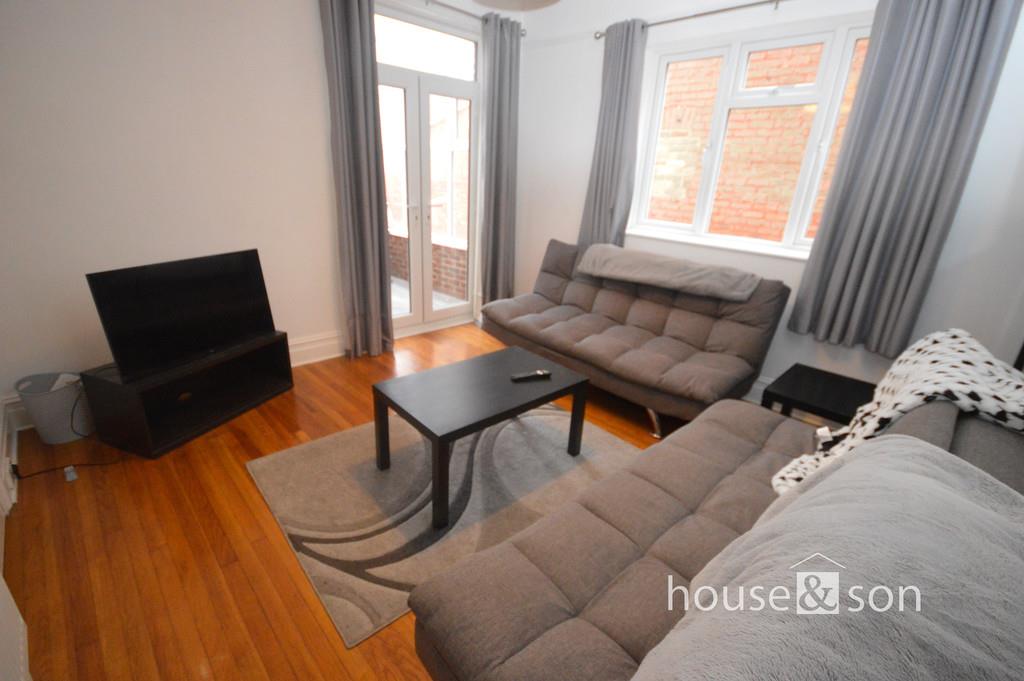 Property Image 3f2d324a-08c1-4d86-acdb-b40765ff906e