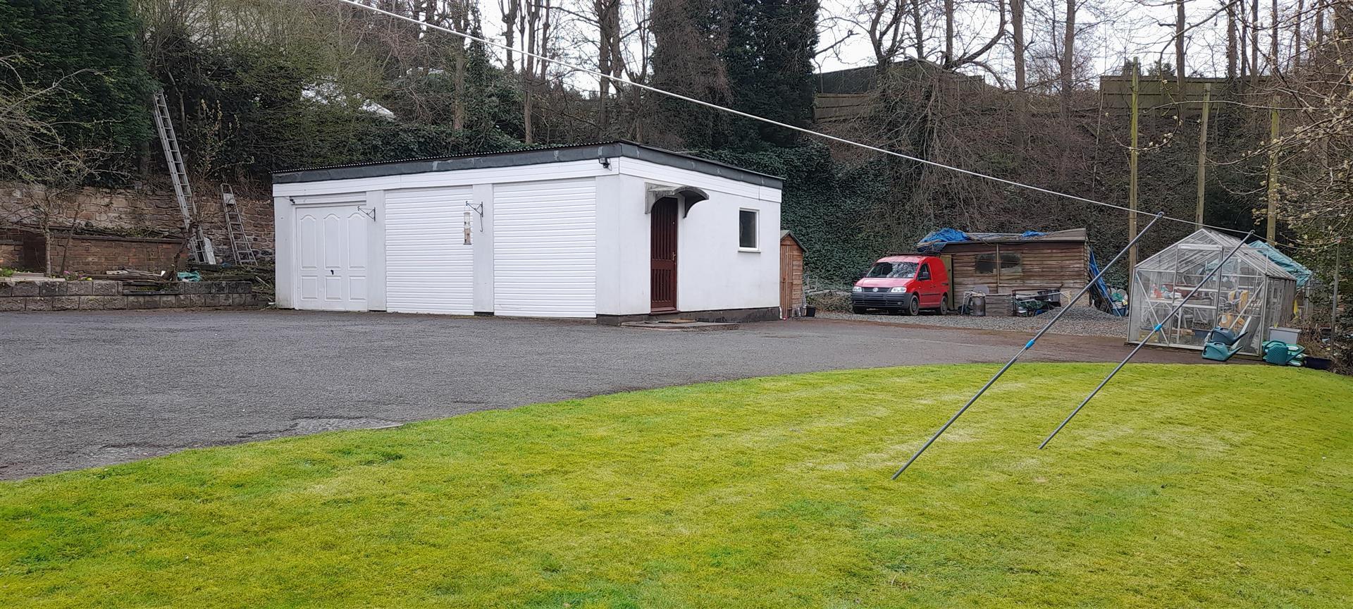 Property Image 3f90304f-2dc8-42fc-8797-2d5c0bc1d3e5