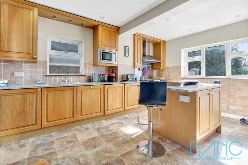 Property Image 3f95019e-1af4-4ae5-b8bf-30d159127c61