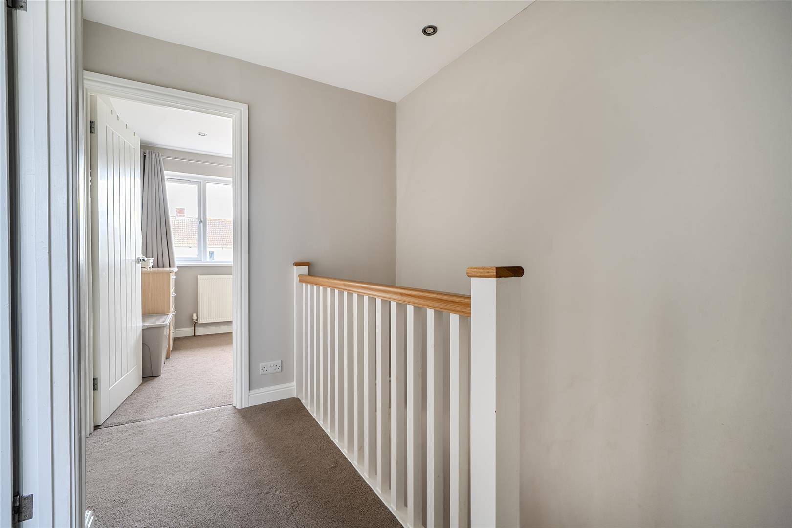 Property Image 3f9a85ff-0d10-4395-beb1-2ccc32289b5d