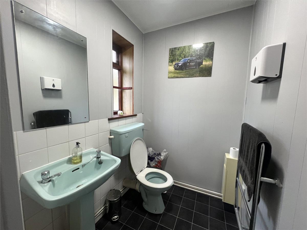 Property Image 3fa1bc73-9199-48a2-b2ac-534e7663b0c2