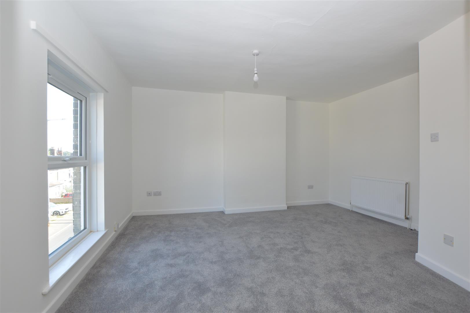Property Image 3fb84720-ac7e-4f5c-8e17-53c35533d819