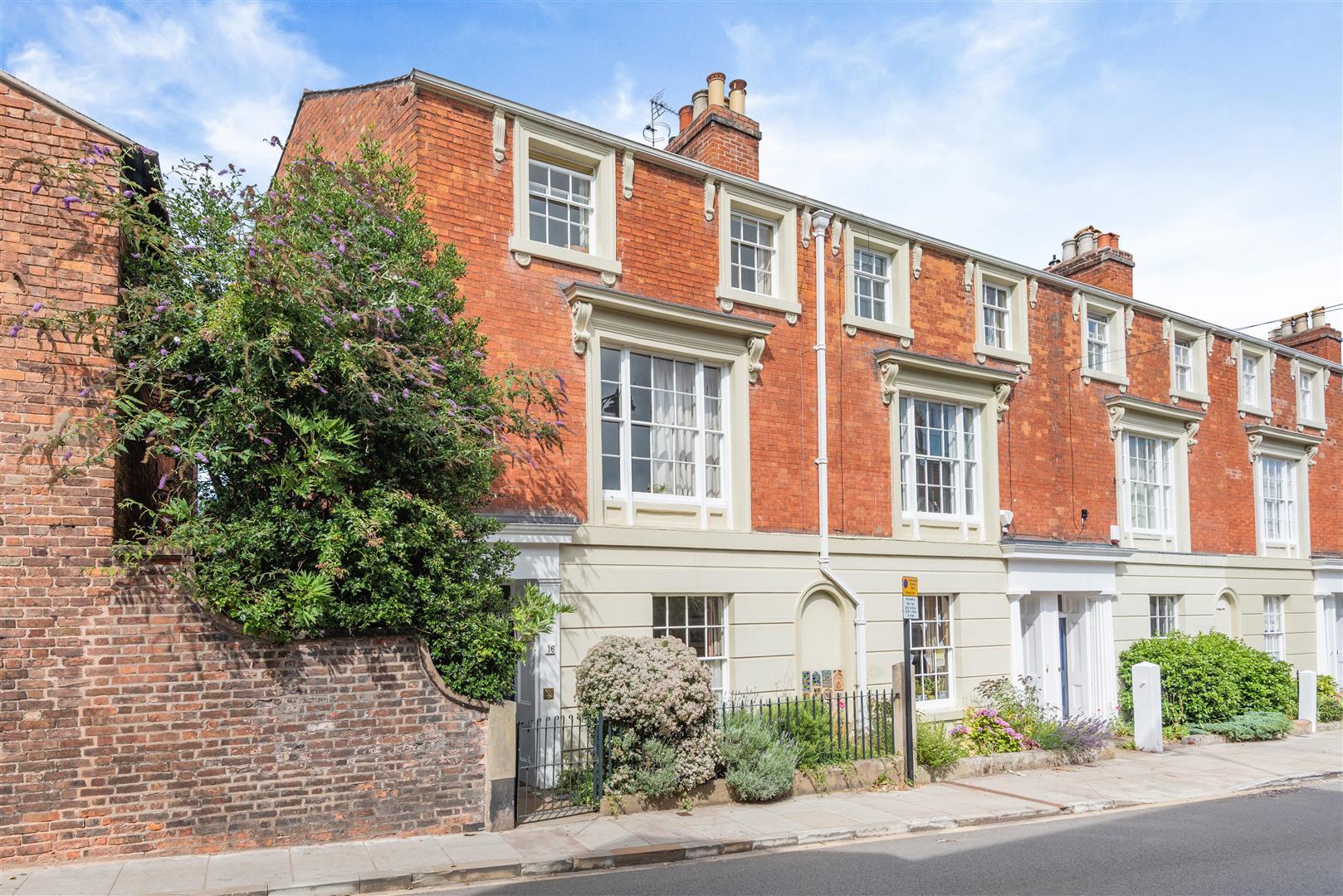 Property Image 3fbc86f2-3fa5-421f-bb9e-5fb2c9ff6b18