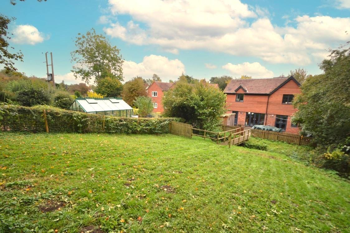 Property Image 3fbe04c3-a81b-43de-98c9-30fb0d583868