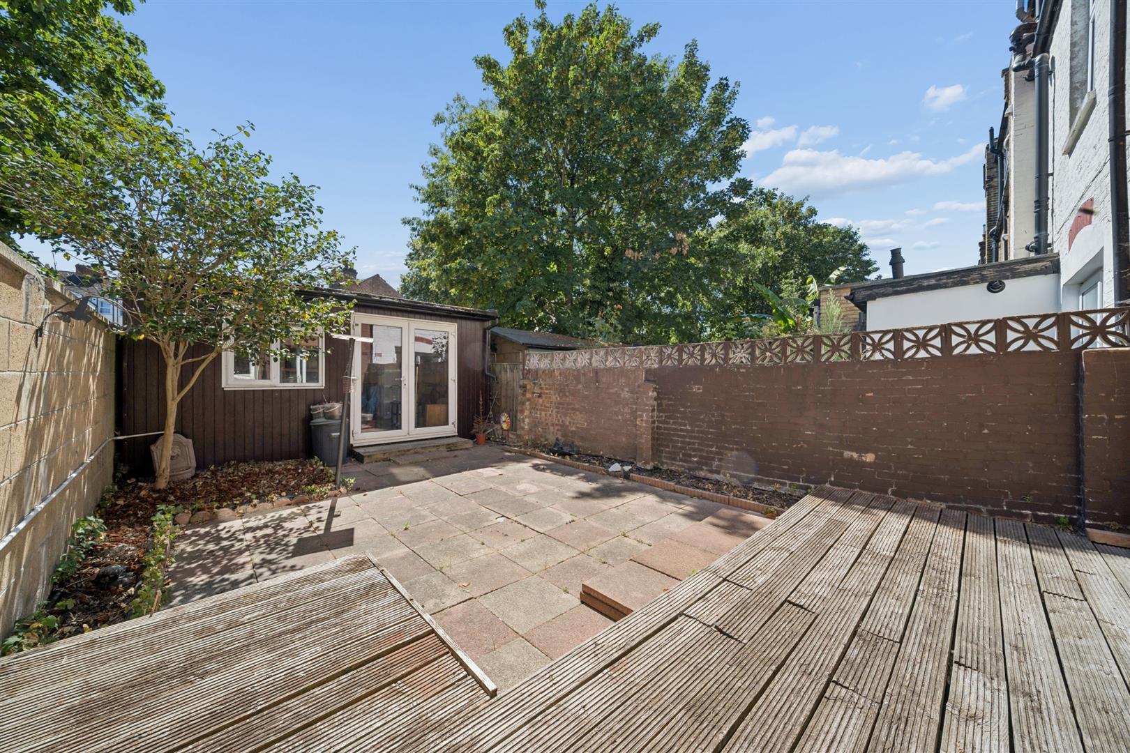 Property Image 3fc04e87-b9f9-401a-9f68-2f75d5a5d7d1