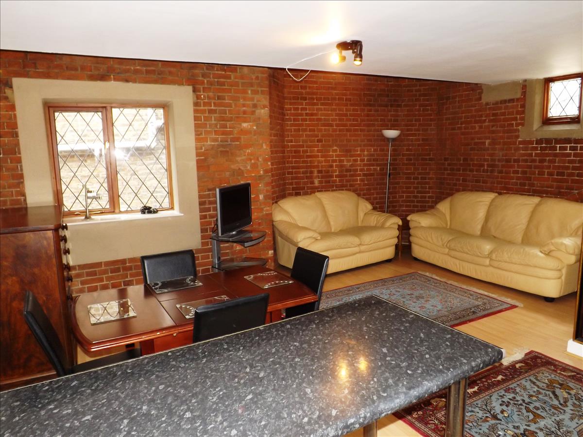Property Image 3fc05cc7-49b0-4a78-af75-72f75c9487eb