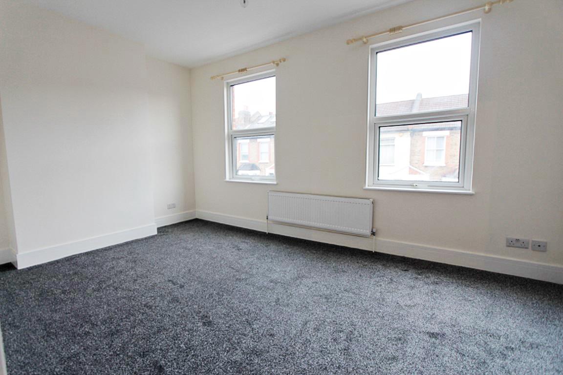 Property Image 3fe527a2-fa54-4bc1-bd04-4ea4055d2dcd