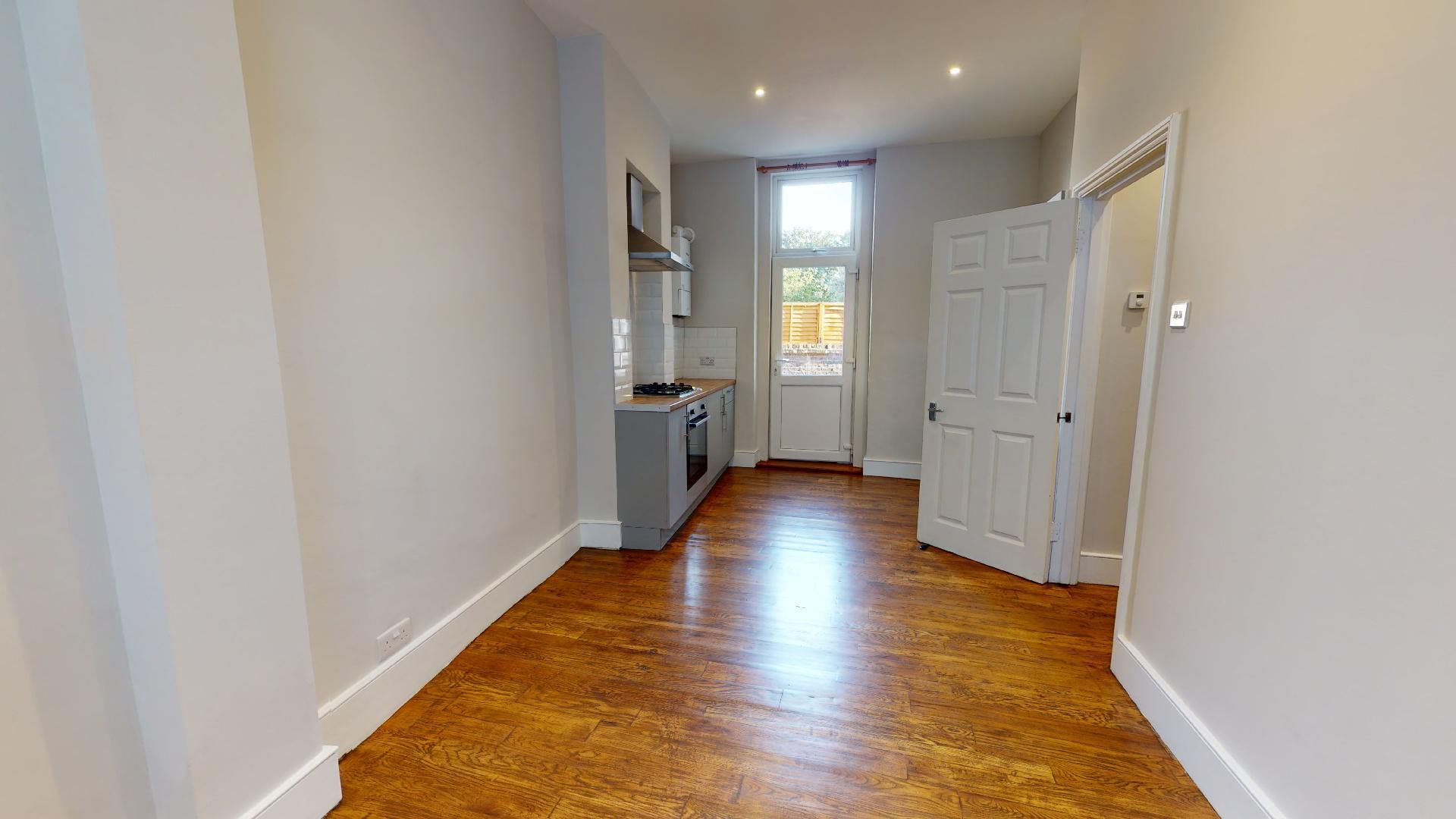 Property Image 3fe77979-da2e-47b4-bd24-9ceb52ae9233