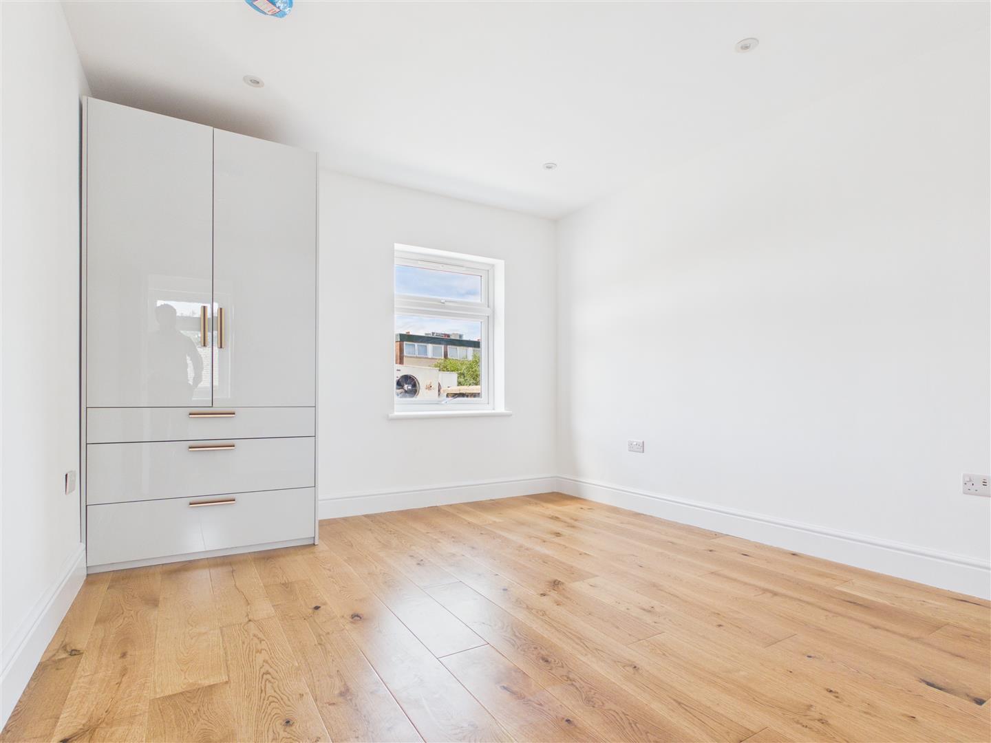 Property Image 3fe83353-da60-46c8-a426-22460562f756