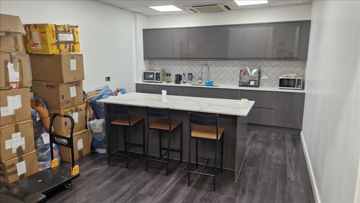 Property Image 3feee2cb-d9c6-4061-8009-76a8e614ea89