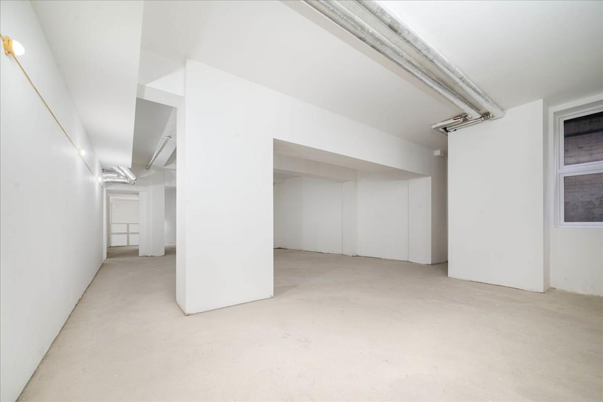 Property Image 400e5b87-8d7e-406a-9aec-2c684eba9169