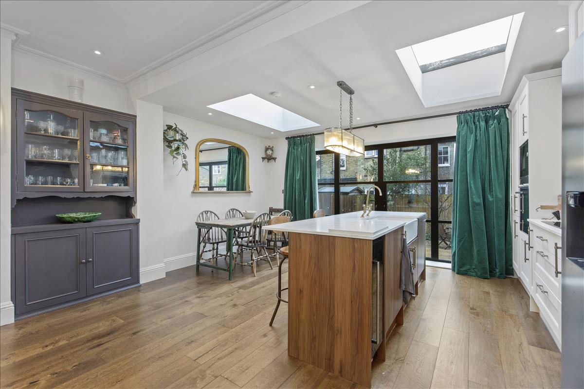 Property Image 401748f8-2968-4c25-bbd8-6bf0f2b32659