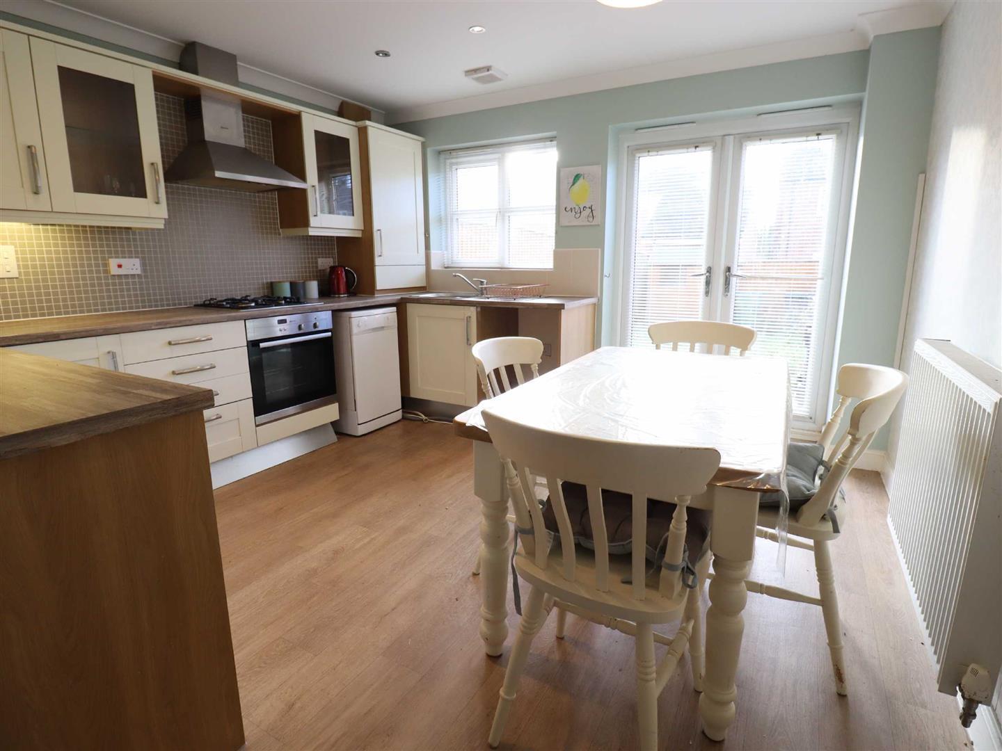 Property Image 401cdeea-35bd-4cfa-8c6e-fa1049680b4a