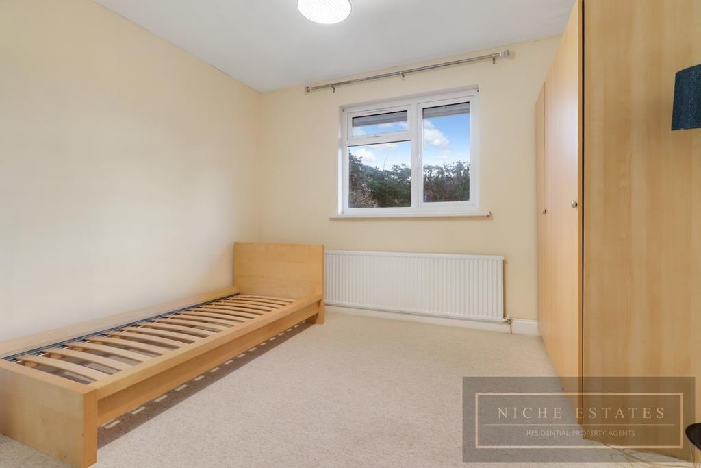 Property Image 402056a2-daa5-45c2-8fe4-1ca6261b4a3d