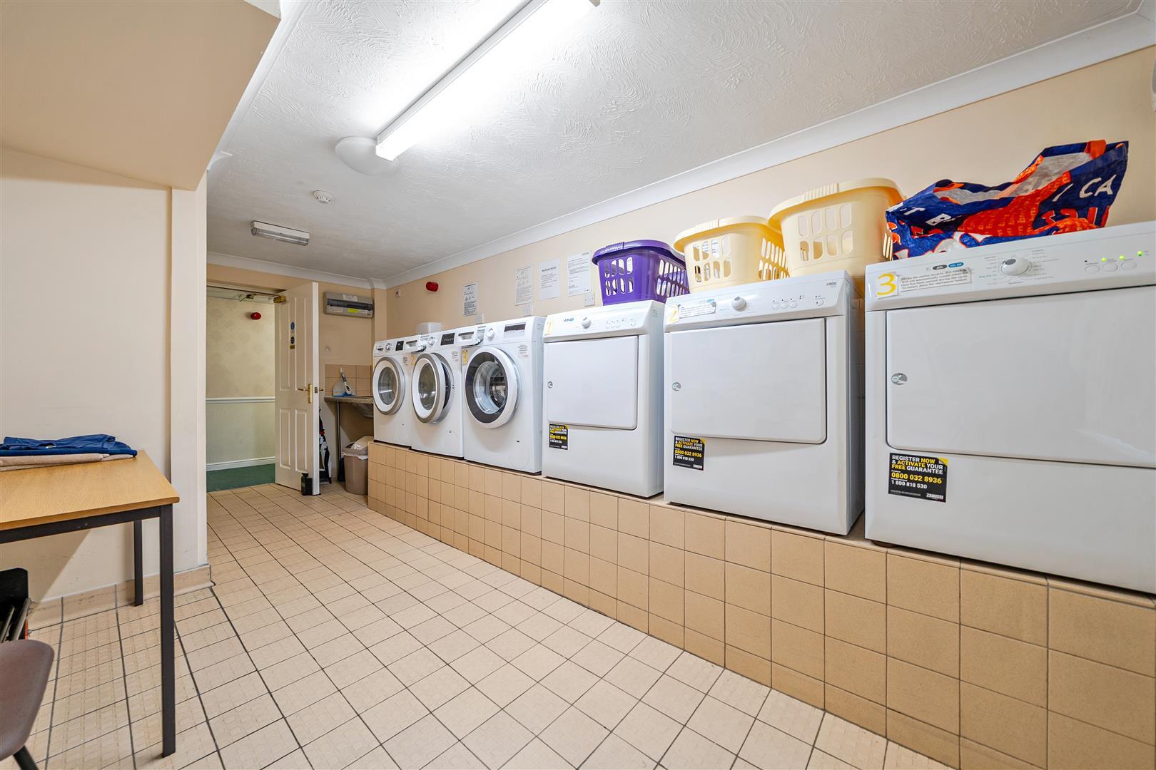 Property Image 403f731e-e4bb-4384-86b1-542182951807