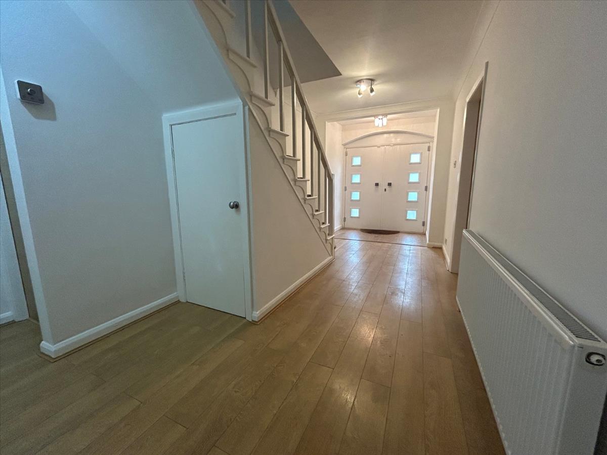 Property Image4054dda0-c262-4df9-966a-7bb61ad7a381
