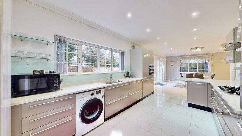 Property Image 4060f87c-f3e7-41e1-a8f3-9670fbab05fe