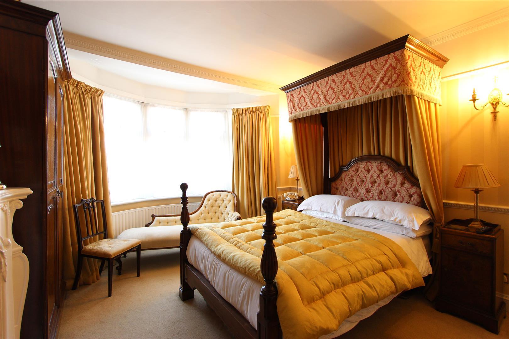 Property Image 4076c613-86bc-4677-be6b-56fcee43db8d