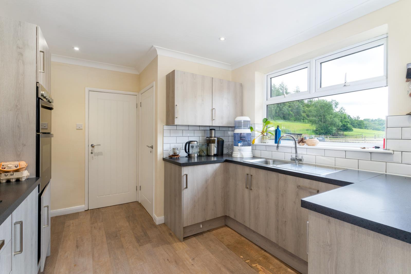 Property Image 407ae524-33c2-4205-a6e0-a7923d1929c3