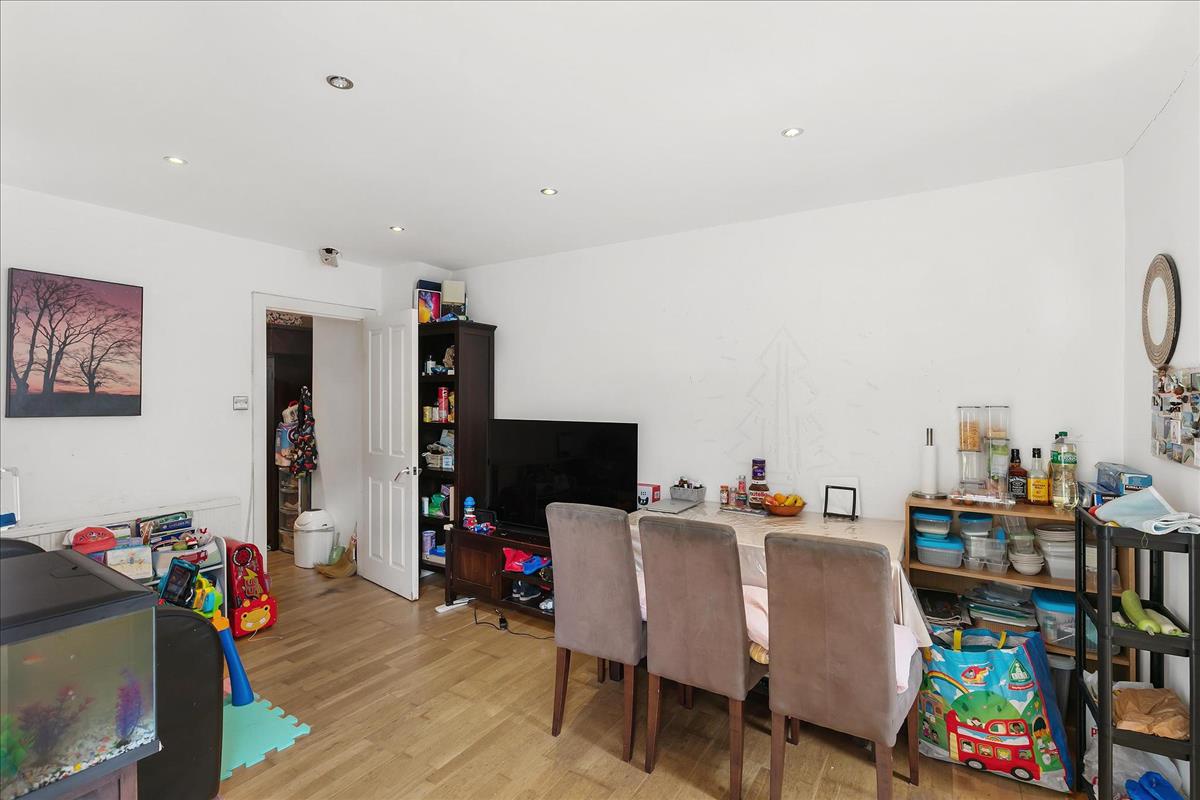 Property Image 408fa9c7-4466-4b3c-918a-97077fc06f80