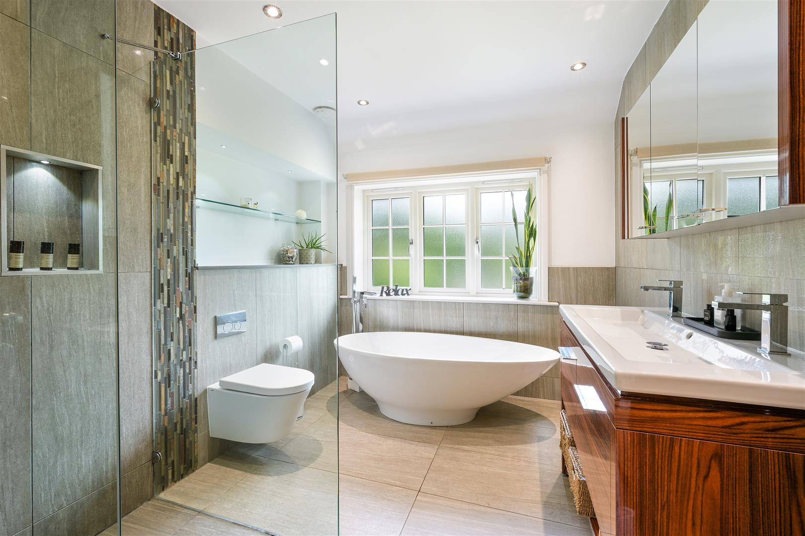 Property Image 40924e5a-aa5f-4cb2-9af9-fcbcb897a9f7
