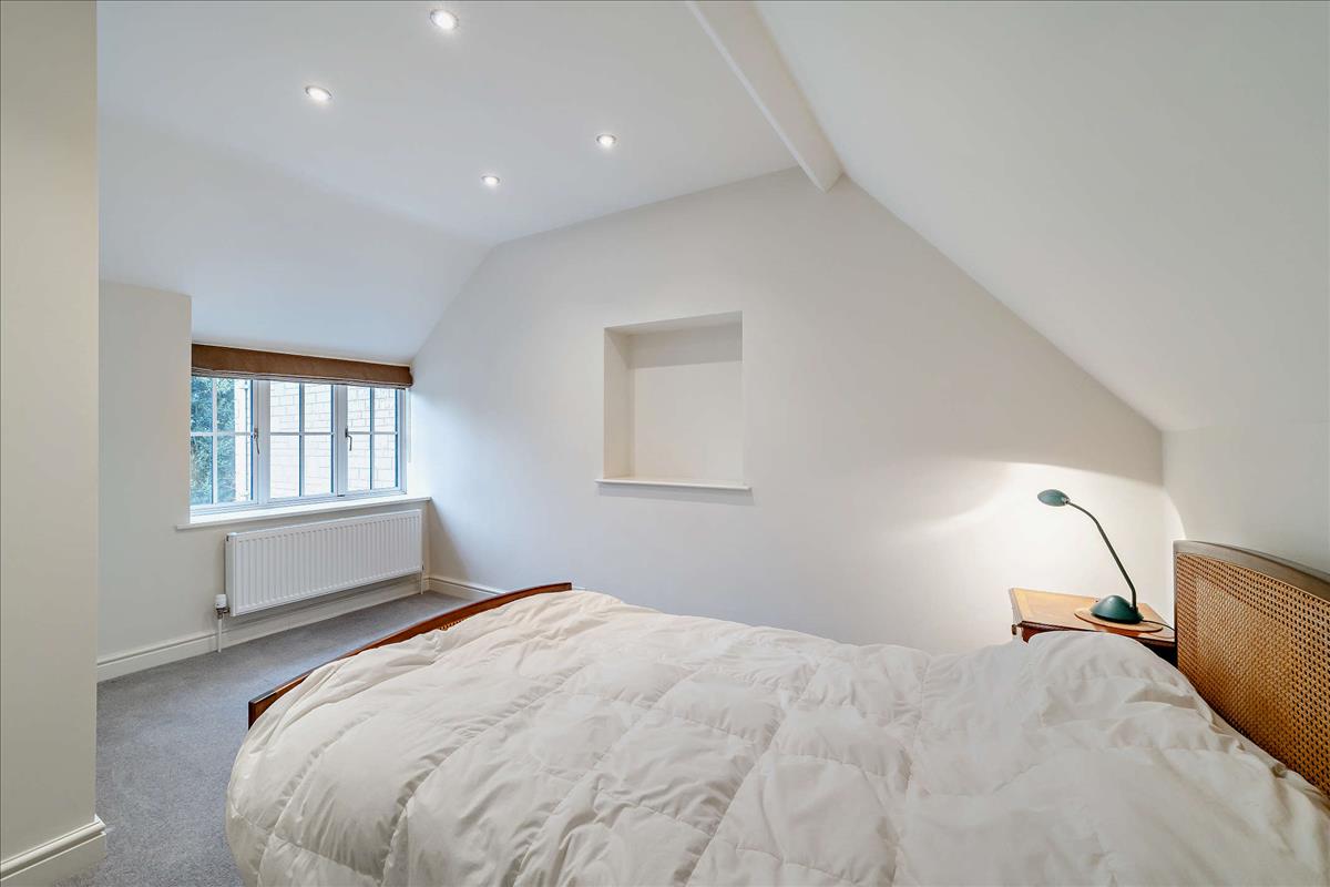 Property Image 40a12418-dee9-4a08-816a-e15e20a319ff