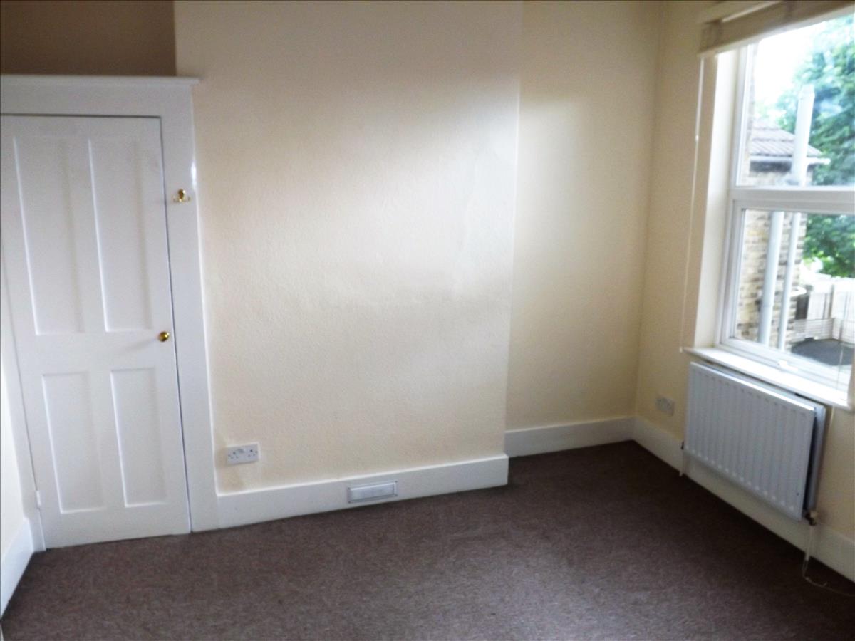 Property Image 40a38085-fba4-44f6-9307-452de45e3bcb