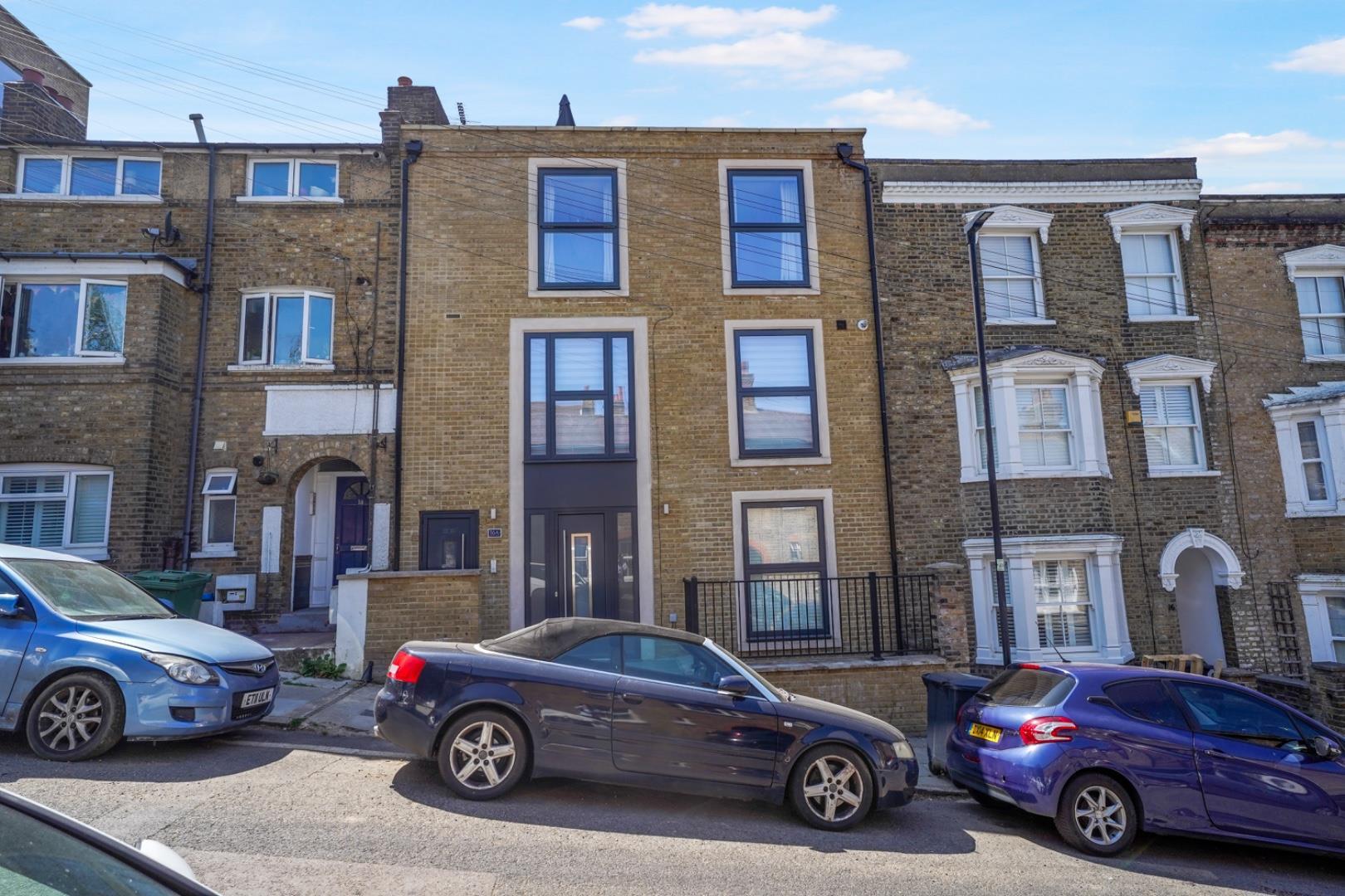 Property Image 40b2bb00-55be-472c-91e4-963517086d18