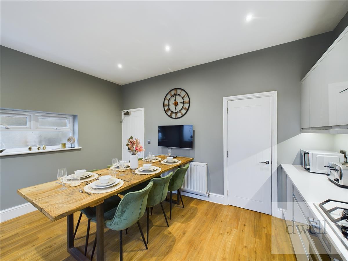 Property Image 40c0998c-f87c-4cd7-b645-91c38bb7d031