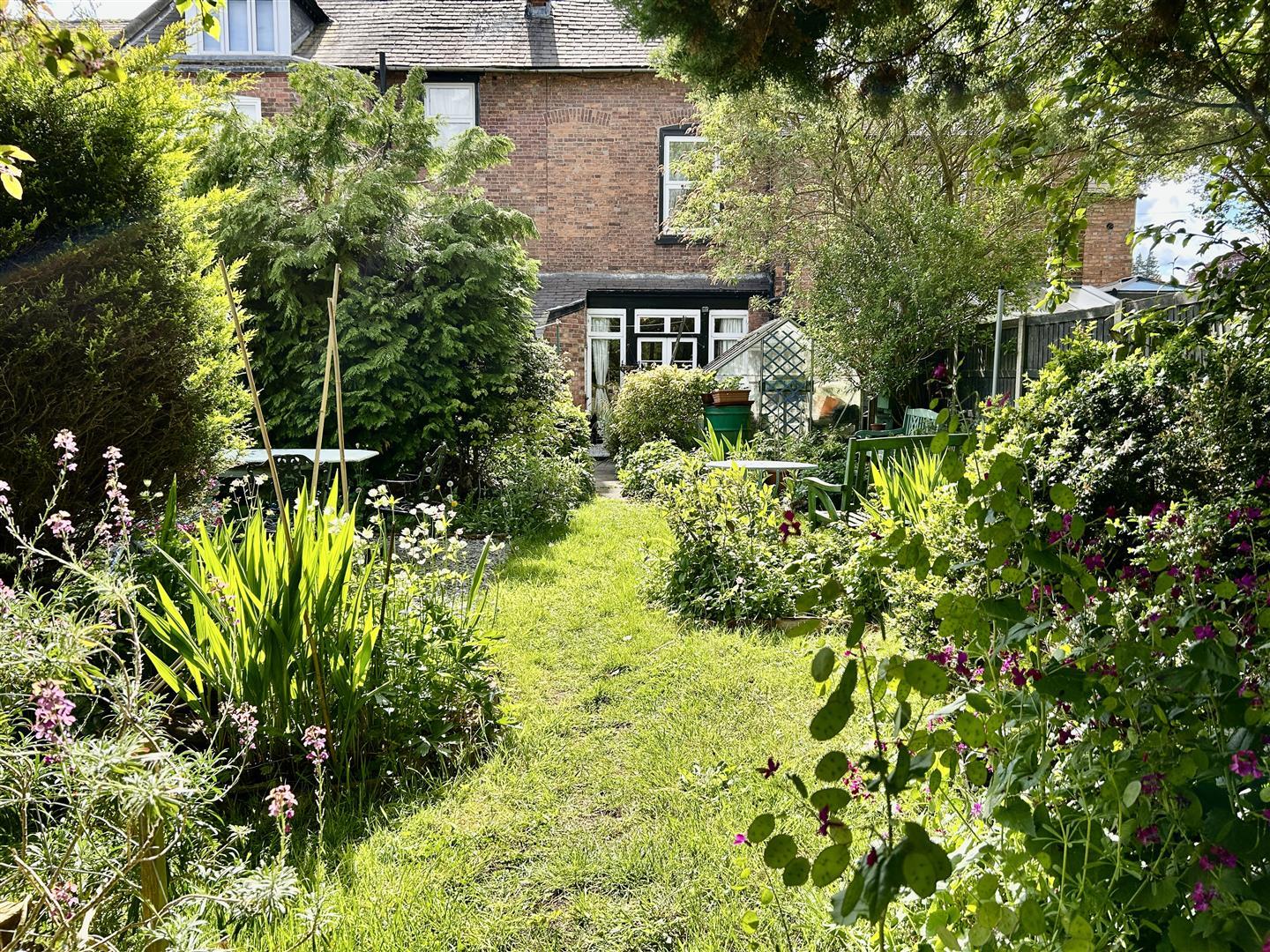 Property Image 40c101a6-fa6b-4885-98dc-538df2066d7a