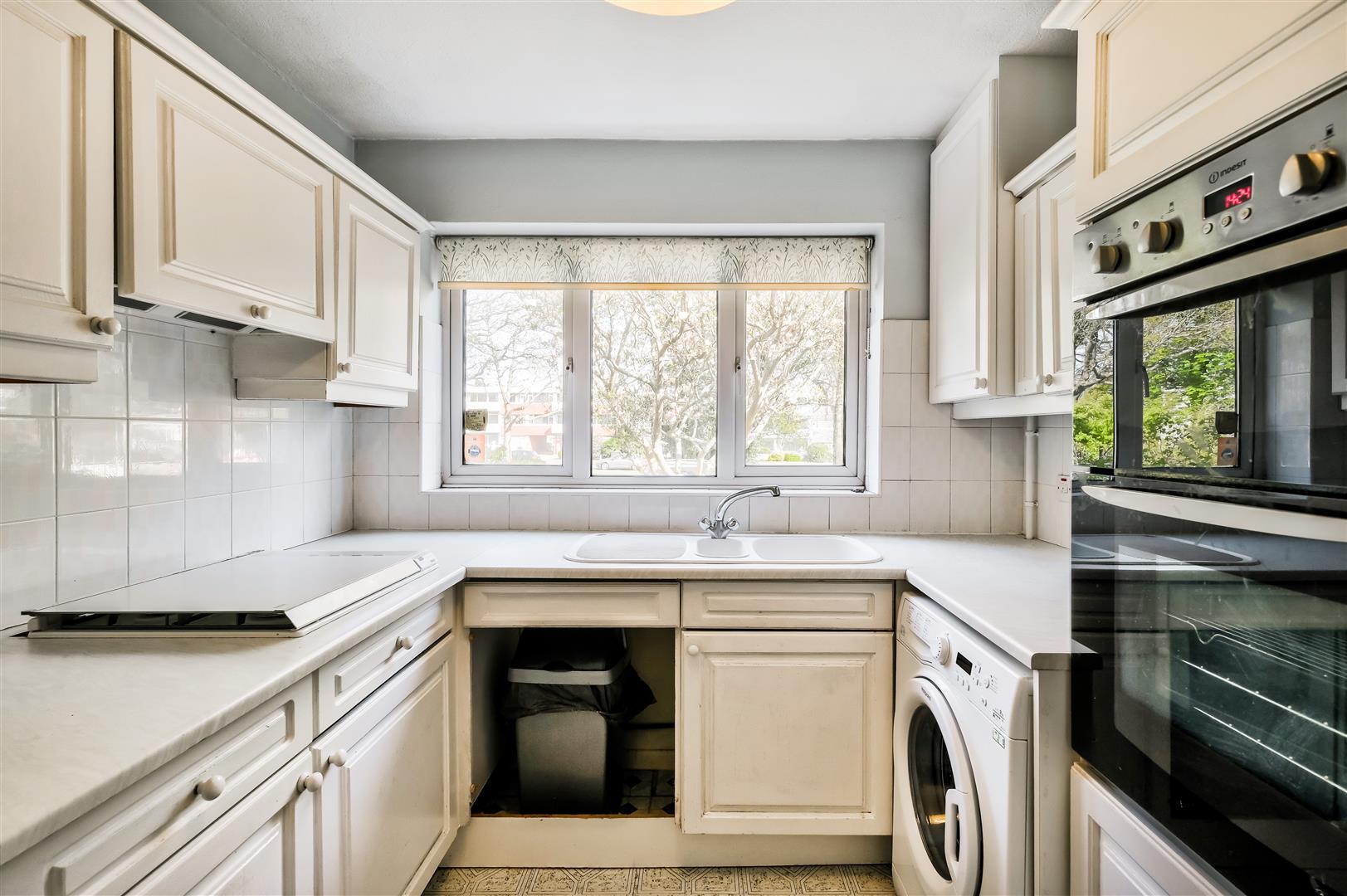 Property Image 40c49bf1-a1a6-4236-baf4-49597ce17dca