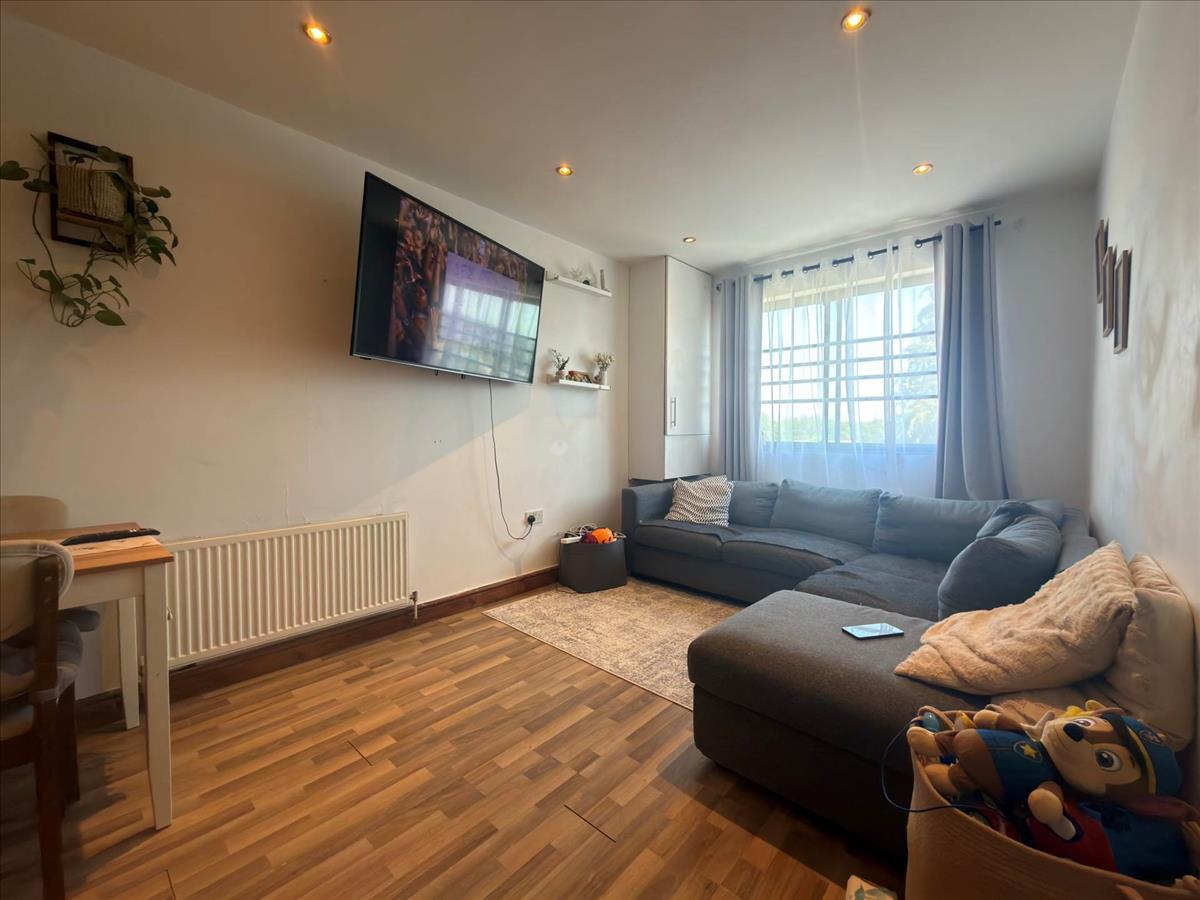 Property Image 40d3120b-fa90-4c31-9924-655d0887dbd7