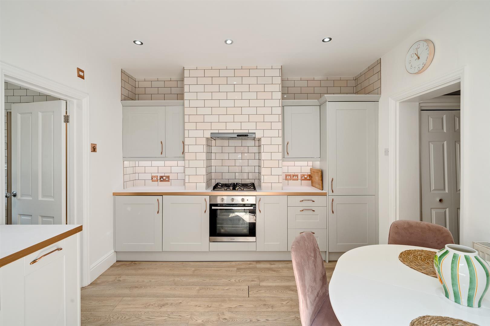 Property Image 40d60dc9-4053-4c34-b320-321129f720db