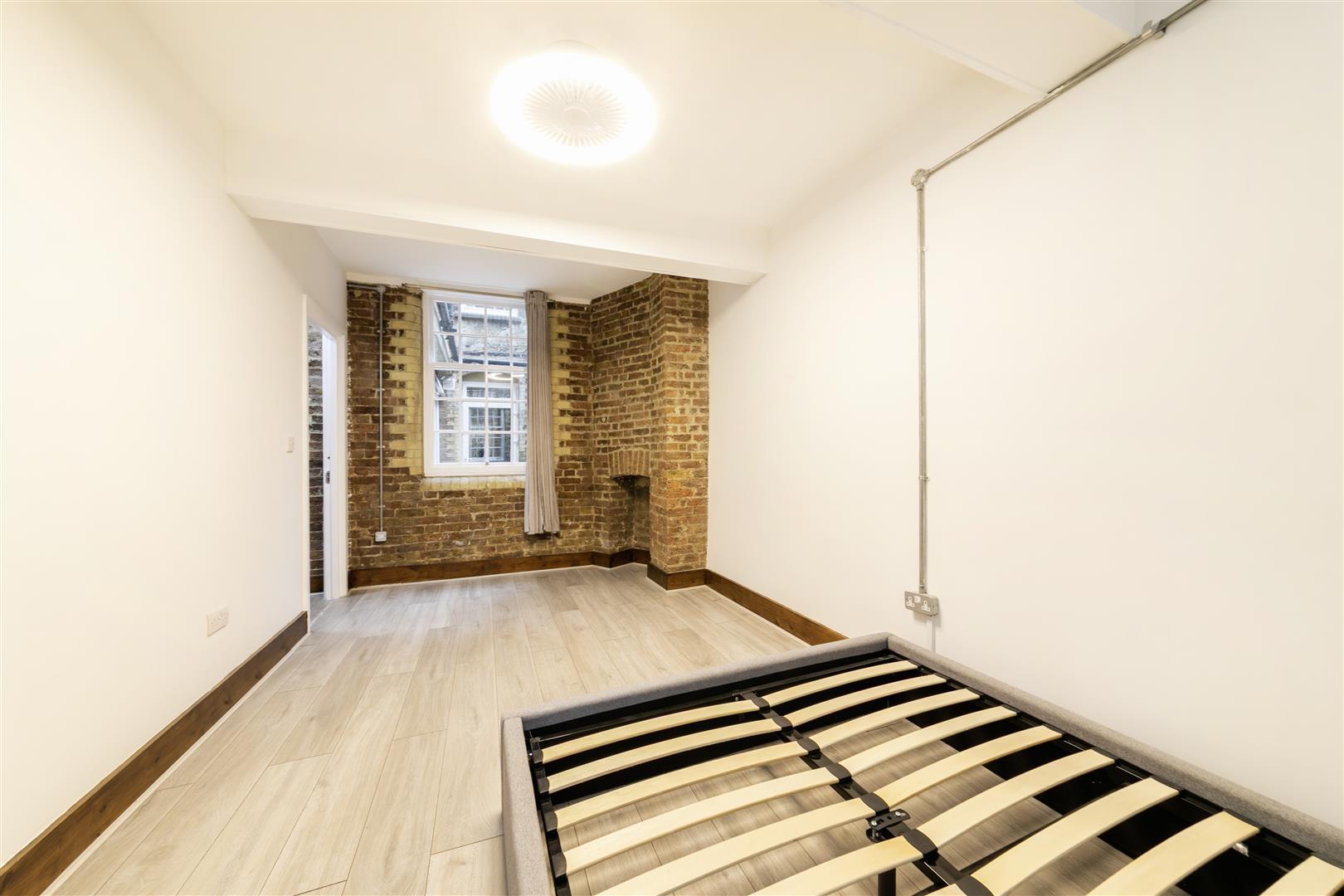 Property Image 40f4027e-144a-44f3-86e6-b835916dda29
