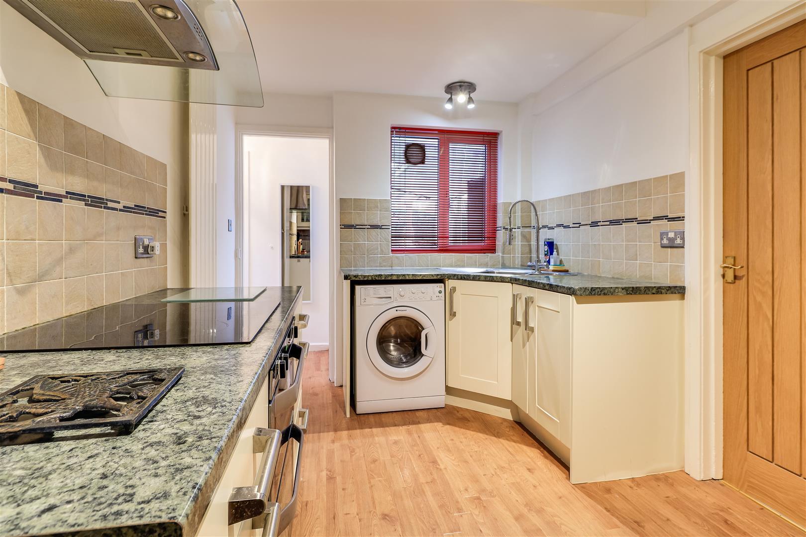 Property Image 40f936ba-b3b1-4227-af71-96119223688e