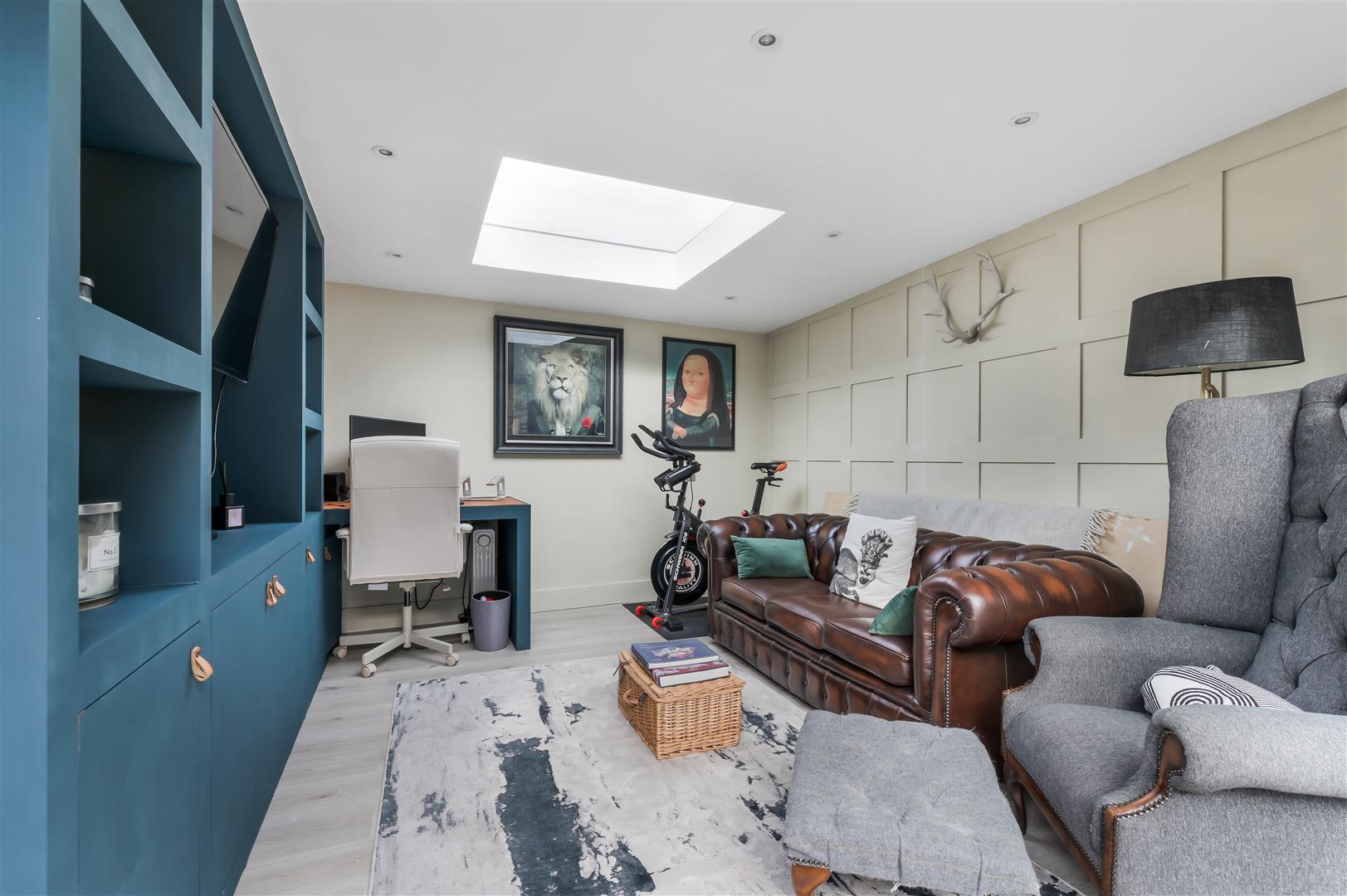 Property Image 40fc25b6-eab7-4892-965e-633a6777d9b3