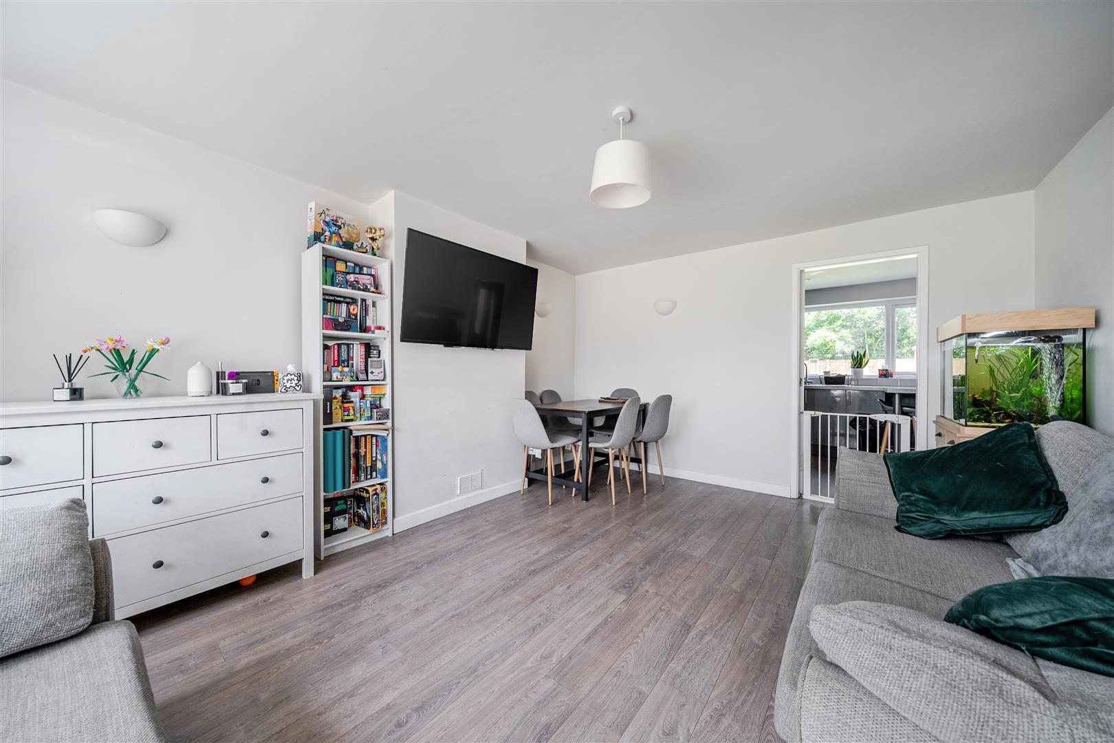 Property Image 4116f8aa-ab42-4049-bd4f-3b4cc53deb24
