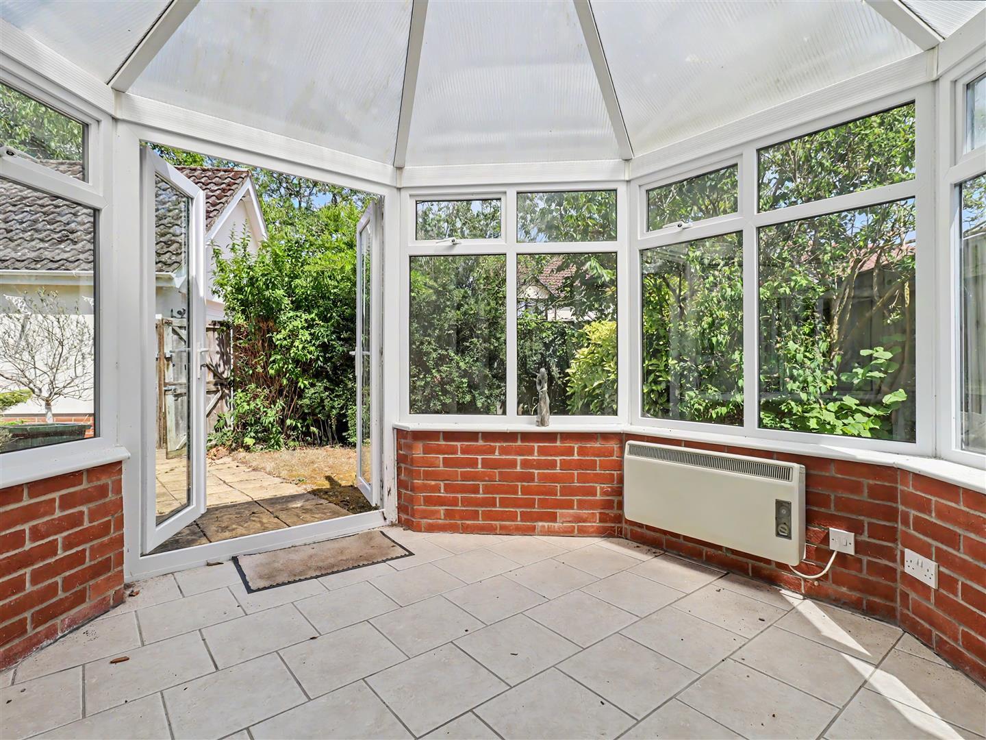 Property Image 411709c3-7892-463b-a0ef-9fef7562710f
