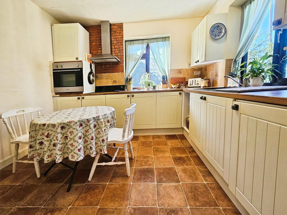 Property Image 4123677e-12d6-4708-801e-04a428155b9a