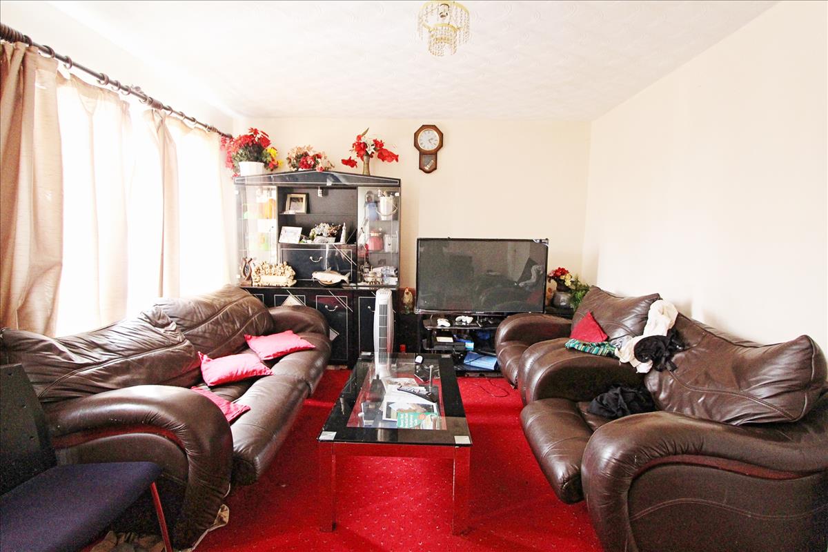 Property Image 414c48a8-93ea-46b8-82af-4e6e6d603a85