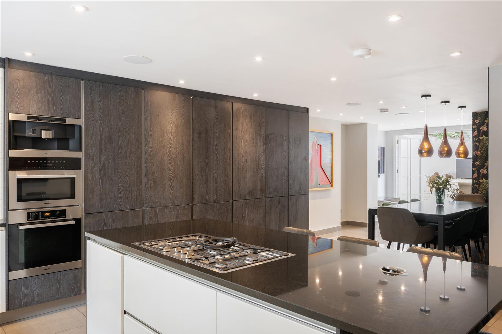 Property Image 4152fadf-f7d4-484e-8c1b-5aec8f4ba511